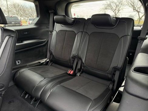 Used 2024 Jeep Grand Cherokee L Altitude image 31