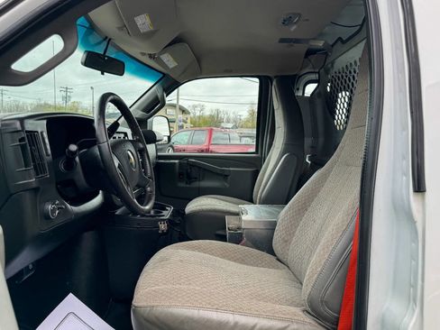 Used 2020 Chevrolet Express 2500 w/ Driver Convenience Package RWD image 20
