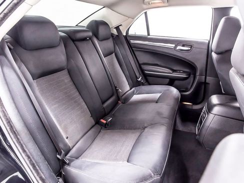 Used 2020 Chrysler 300 Touring w/ Sport Appearance Package image 37