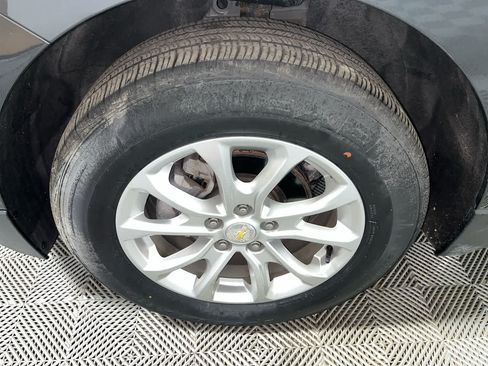 Used 2021 Chevrolet Equinox LS AWD/4WD image 10