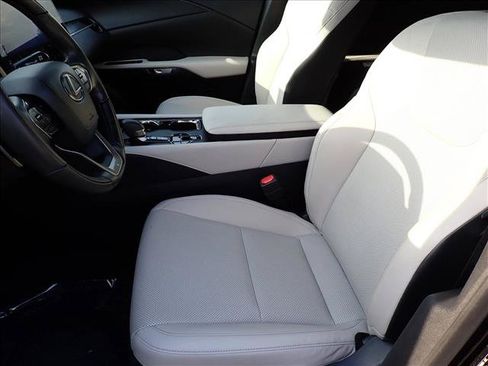 Used 2024 Lexus RX 350h w/ Convenience Package AWD/4WD image 13