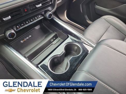 Certified 2025 Chevrolet Tahoe Z71 AWD/4WD image 27