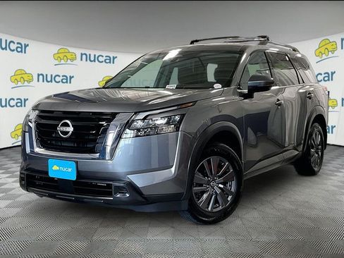 Used 2023 Nissan Pathfinder SV w/ Cargo Package AWD/4WD image 3