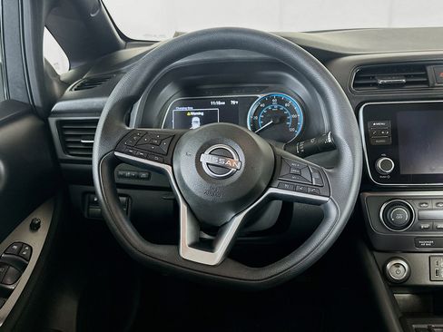 Used 2024 Nissan Leaf S FWD image 18