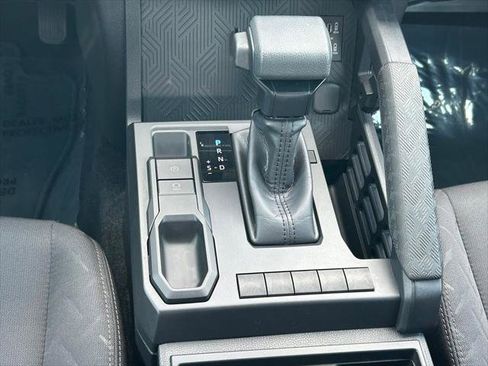 Certified 2025 Toyota Tacoma SR image 18