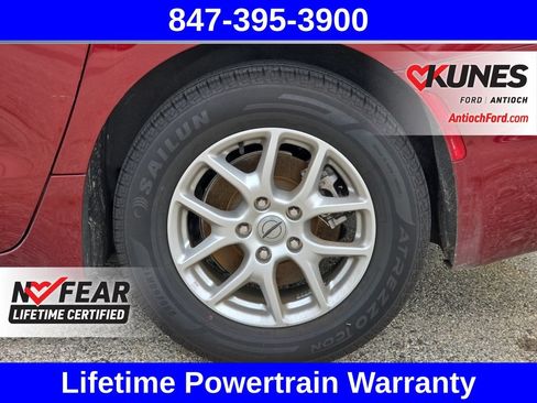 Used 2023 Chrysler Pacifica Touring-L FWD image 32