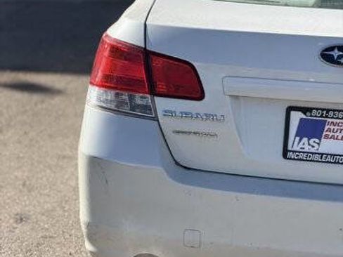 Used 2011 Subaru Legacy 2.5i Premium image 6