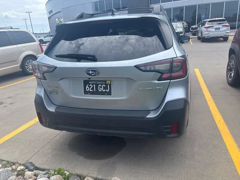 Used 2022 Subaru Outback Premium AWD/4WD image 5
