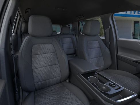 New 2026 Chevrolet Equinox LT w/ LPO, Floor Liner Package image 16