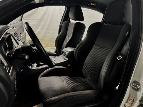 Used 2019 Dodge Charger GT image 8