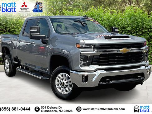 Used 2025 Chevrolet Silverado 2500 LT w/ Convenience Package image 2