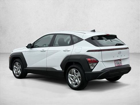 Certified 2025 Hyundai Kona SE FWD image 7