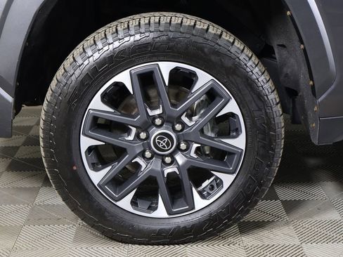 Used 2023 Toyota Tundra Limited w/ Power Package AWD/4WD image 21