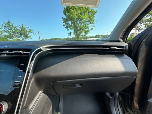 Used 2022 Hyundai Tucson SEL FWD image 16