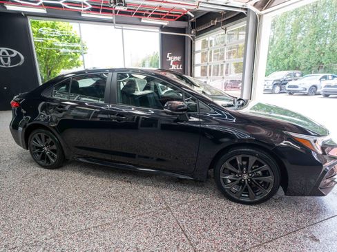 Used 2024 Toyota Corolla SE FWD image 5
