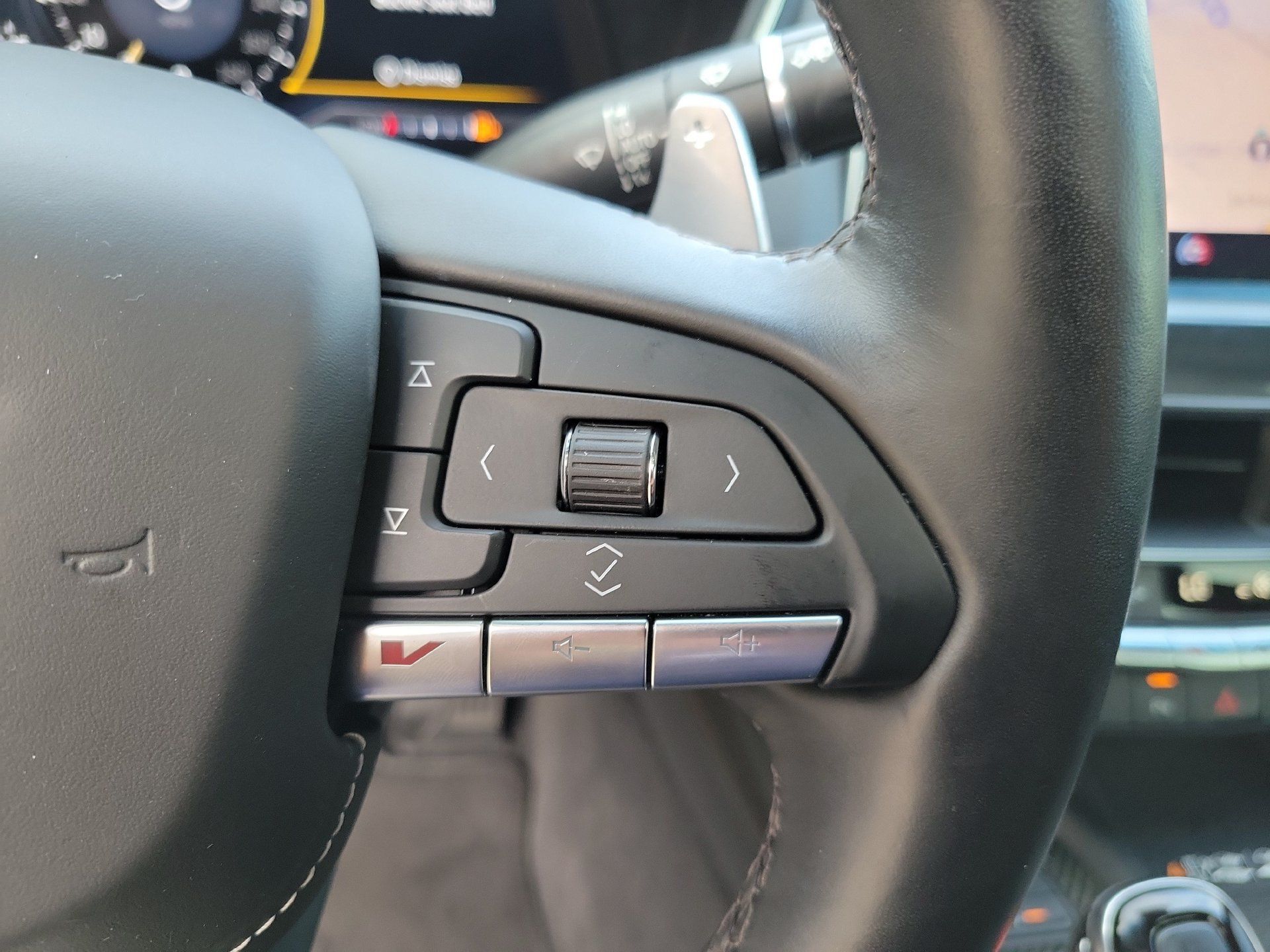 Used 2022 Cadillac CT5 V w/ Premium Package RWD image 33