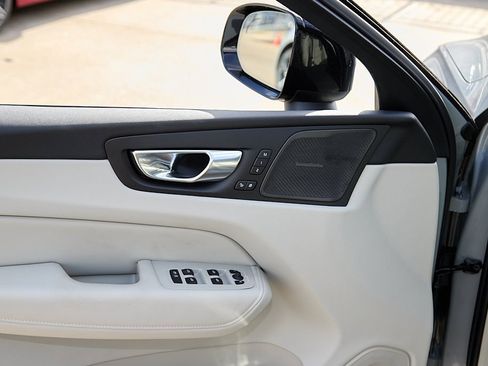 New 2026 Volvo XC60 B5 Ultra w/ Protection Package Premier image 11