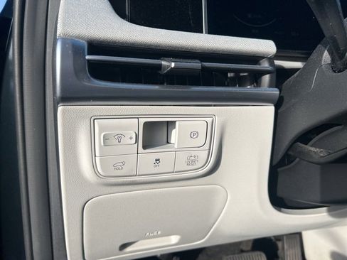 Used 2025 Hyundai Tucson Limited image 18