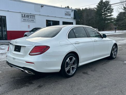Used 2018 Mercedes-Benz E 300 E 300 4MATIC Sedan image 5