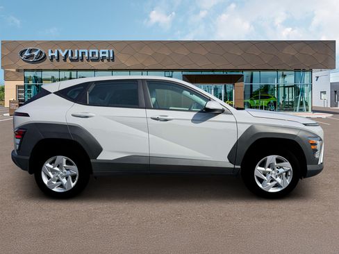 New 2026 Hyundai Kona SE AWD/4WD image 9