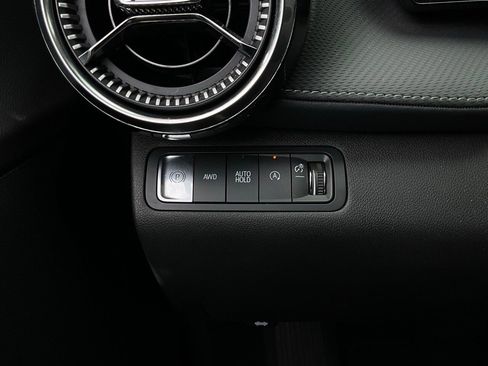 Used 2025 Chevrolet Equinox LT image 20