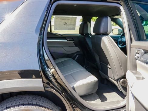New 2026 GMC Terrain Elevation w/ Elevation Premium Package AWD/4WD image 9