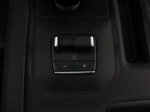 New 2026 GMC Sierra 1500 AT4 AWD/4WD image 9