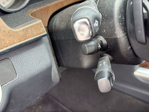 Used 2014 Mercedes-Benz E 350 Sedan image 22
