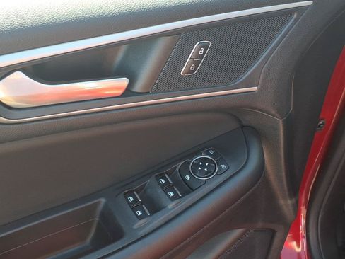 Used 2024 Ford Edge SEL AWD/4WD image 16