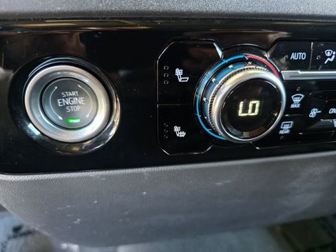 Used 2024 GMC Sierra 1500 Elevation AWD/4WD image 28