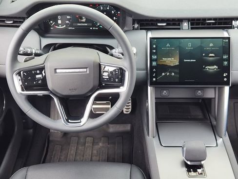 Used 2025 Land Rover Discovery Sport Dynamic SE image 26