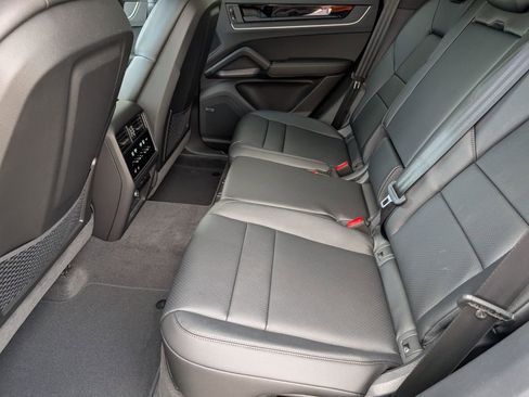 New 2026 Porsche Cayenne AWD/4WD image 29