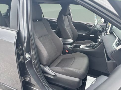 Used 2022 Toyota RAV4 SE w/ Convenience Package AWD/4WD image 30