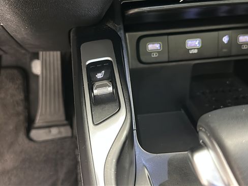 Used 2023 Kia Sorento S w/ Panoramic Sunroof Package AWD/4WD image 22
