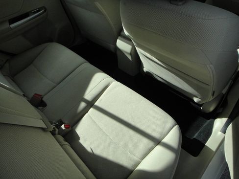 Used 2016 Subaru Impreza 2.0i Premium image 13