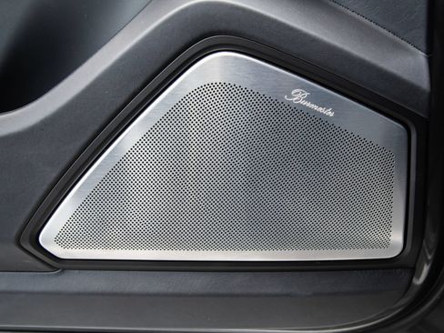 Certified 2024 Porsche Cayenne Turbo AWD/4WD image 6