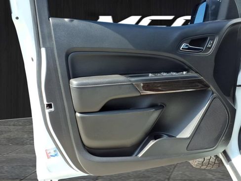Used 2022 GMC Canyon Elevation w/ Trailering Package AWD/4WD image 19
