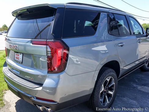 New 2026 GMC Yukon AT4 w/ AT4 Premium Package AWD/4WD image 8