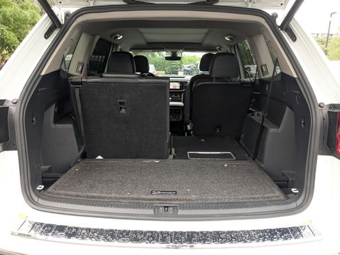 Used 2019 Volkswagen Atlas SEL Premium image 23