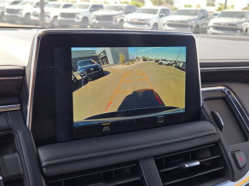 Certified 2024 Chevrolet Suburban Z71 AWD/4WD image 23