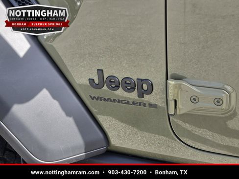 Used 2025 Jeep Wrangler Sport AWD/4WD image 7