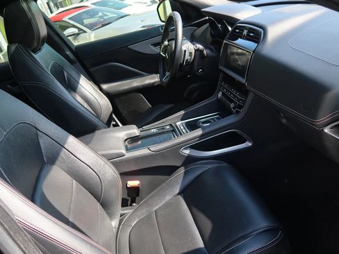 Used 2020 Jaguar F-PACE S image 26