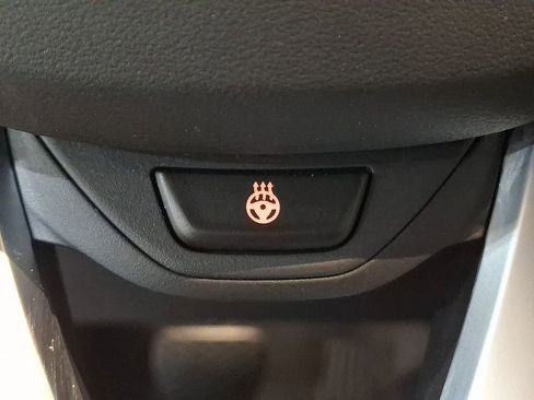 Used 2020 BMW X4 xDrive30i w/ Premium Package image 19