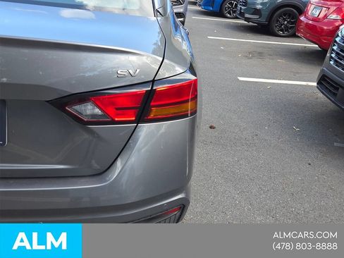 Used 2024 Nissan Altima 2.5 SV FWD image 19