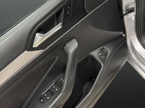 Used 2022 Volkswagen Jetta S image 23