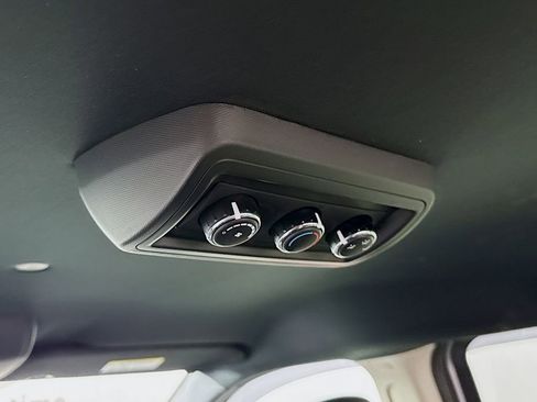 Used 2019 Dodge Grand Caravan SXT image 26