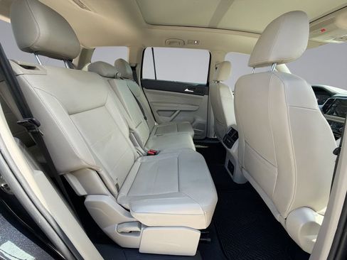 Used 2022 Volkswagen Atlas SE FWD image 17