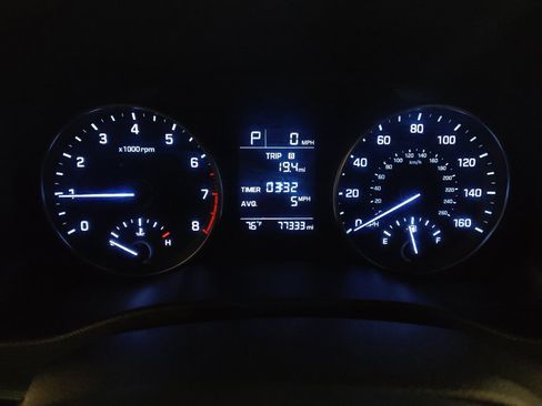 Used 2017 Hyundai Elantra SE image 23