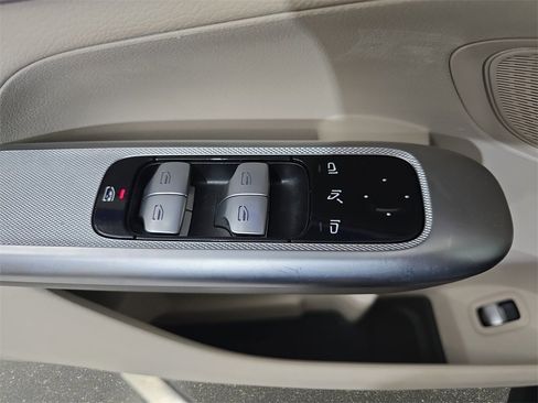 Used 2023 Mercedes-Benz GLC 300 4MATIC image 31