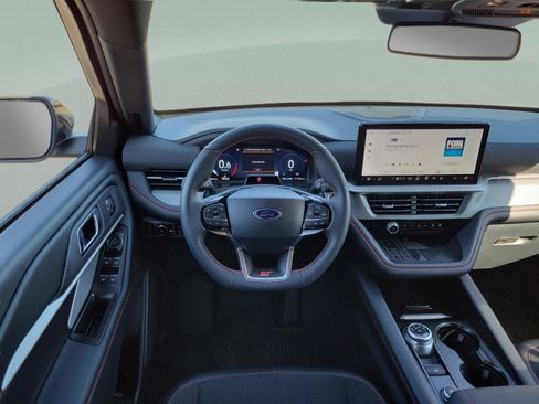 Certified 2025 Ford Explorer ST w/ Sun And Sound Package image 22